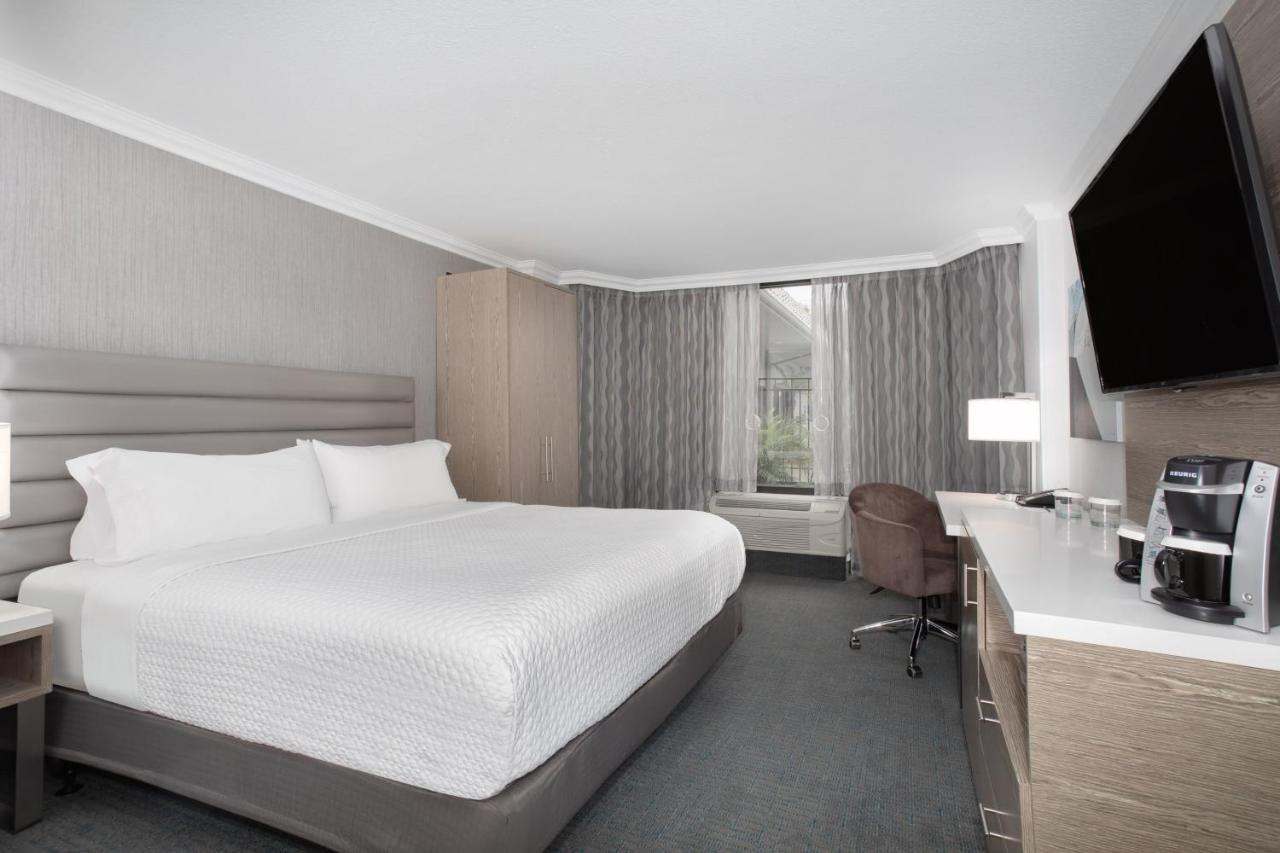 Crowne Plaza Costa Mesa Orange County By Ihg Hotel Екстериор снимка