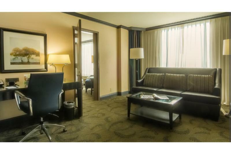 Crowne Plaza Costa Mesa Orange County By Ihg Hotel Екстериор снимка